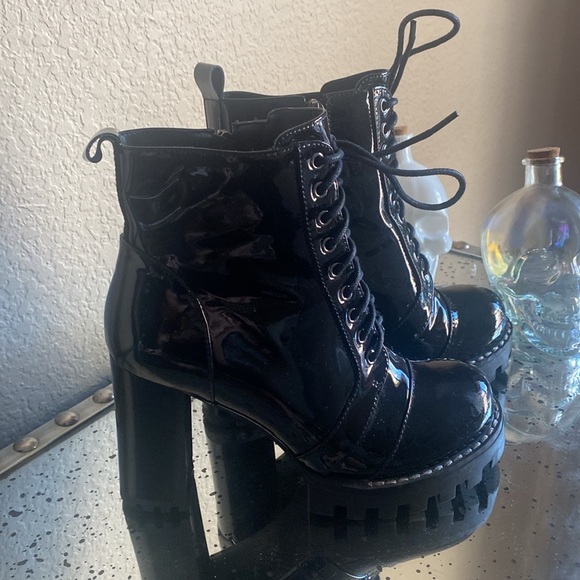 Like New Heeled Bootie - Picture 1 of 5